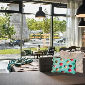 *** Hotel Moxy Feuerbach Deutschland